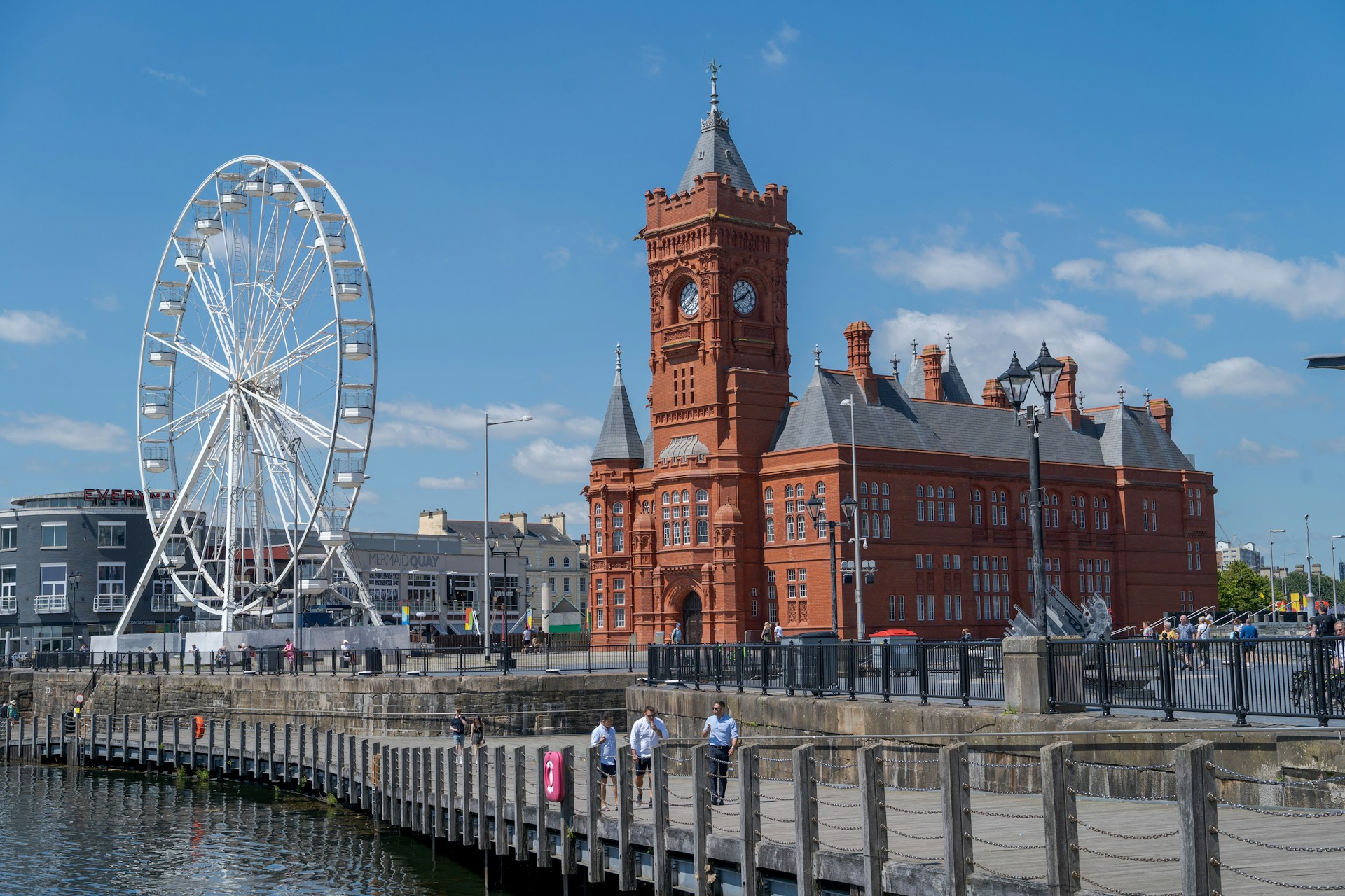 cardiff-bay-andrew-masters